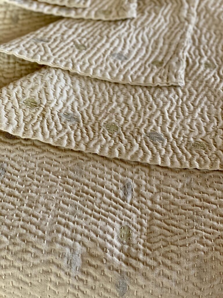 Kantha stitching, detail (1)-min