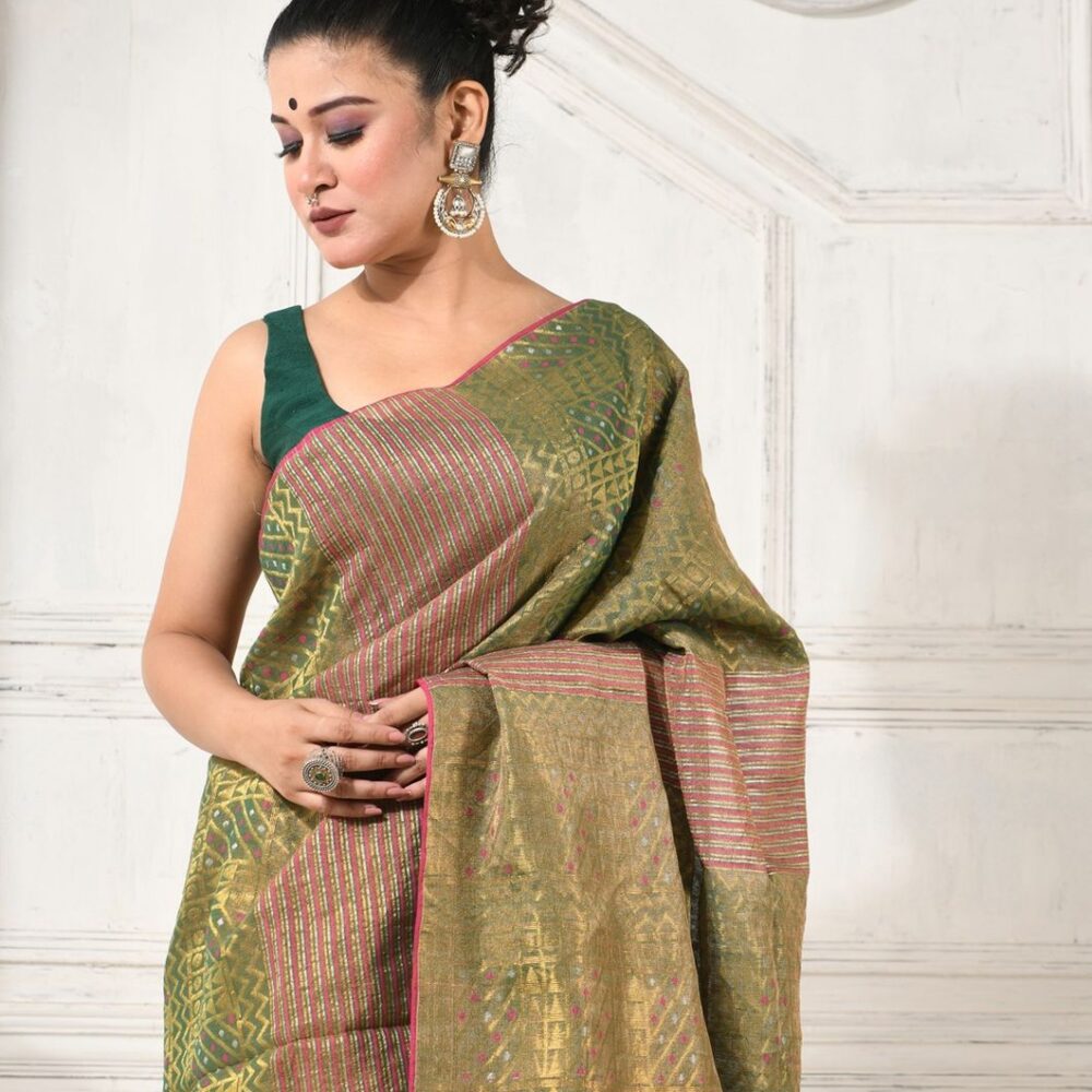 JACQUARDHANDLOOMMETALLICSAREE-KARU26-GREEN-and-GOLD (3)