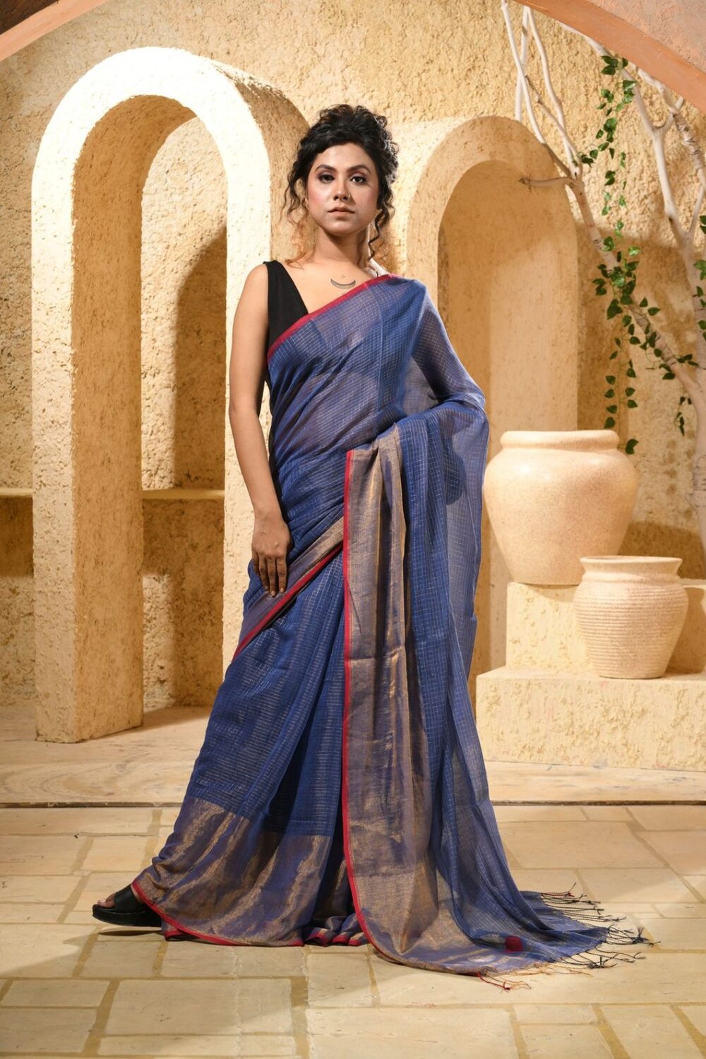 METALLICHANDLOOMSAREE-KARU-12-BLUEANDSILVERGOLDZARIBORDER- (2)
